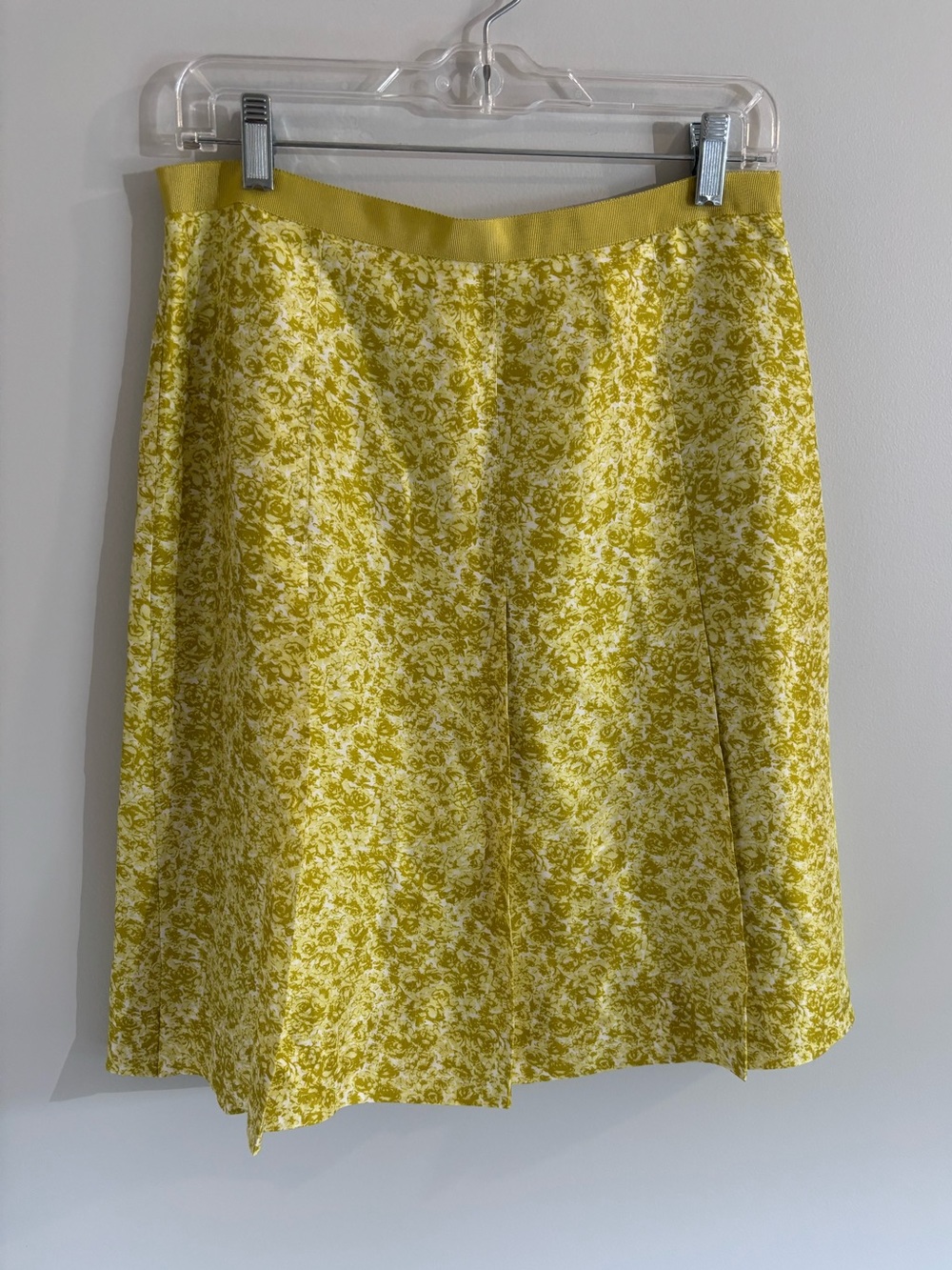 Banana Republic Womens Green and Yellow Floral Print Pleated Silk Skirt Size 6